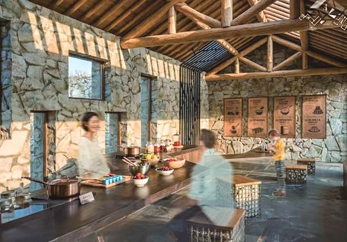 NY Architectural Design Awards - THE SETTLEMENTS BESTOWED BY THE SEA